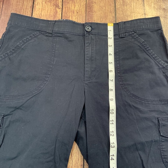 Gloria Vanderbilt Navy Capri - Picture 3 of 6